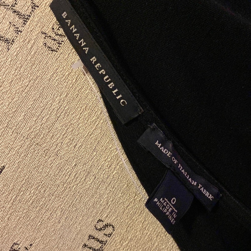 Banana Republic black one shoulder cocktail dress fitted side zipper size 0​​ - Picture 6 of 7